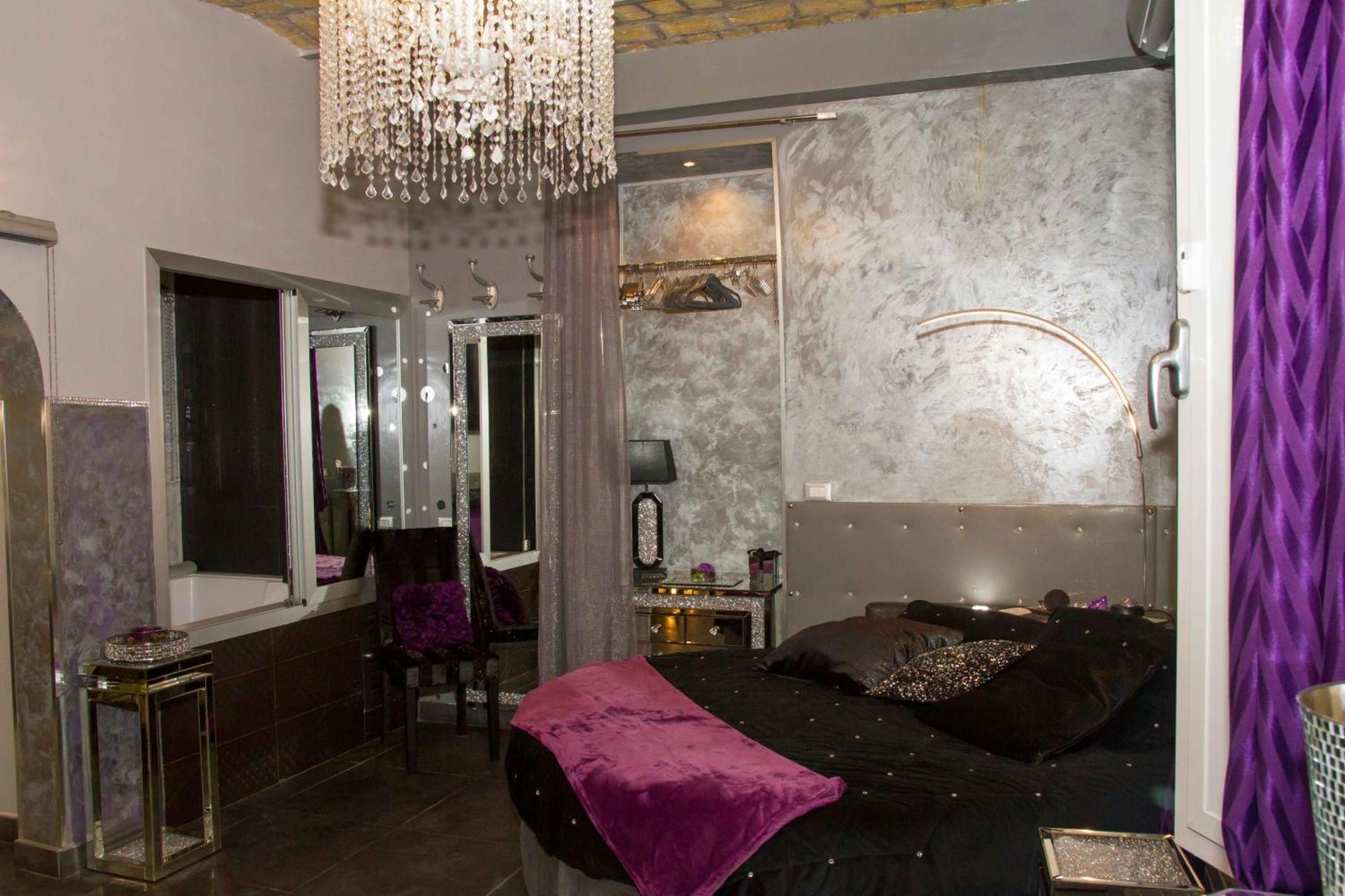 Jacuzzi Love Suitesweetrome Exterior photo